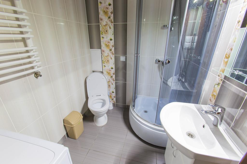 Modern Apartment On Akademika Sakharova 27A Ivano-Frankivsk Esterno foto