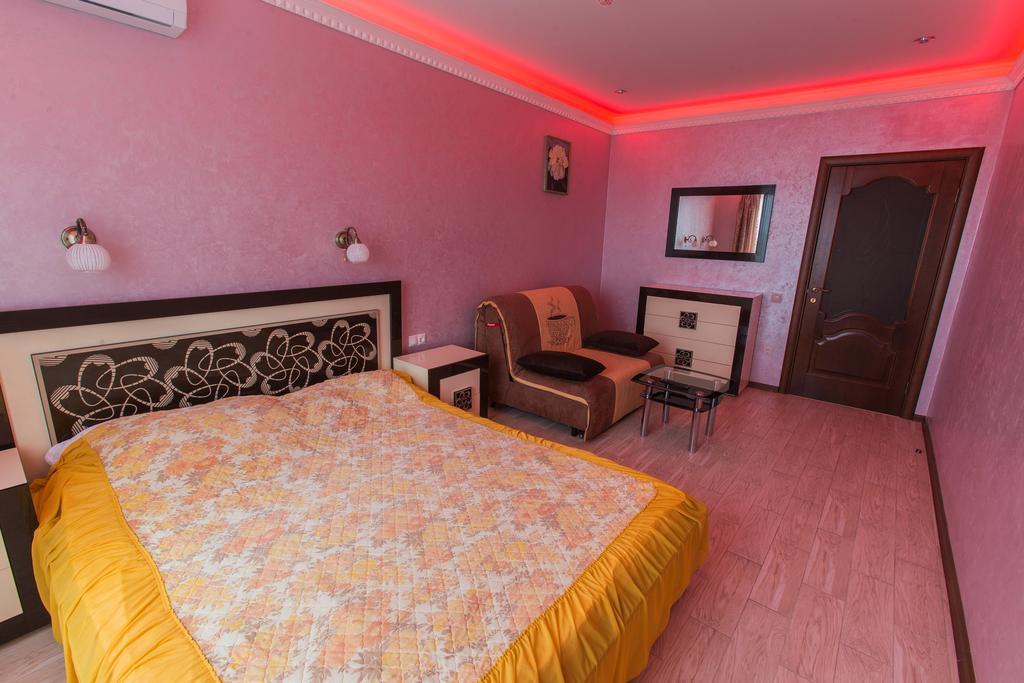 Modern Apartment On Akademika Sakharova 27A Ivano-Frankivsk Esterno foto