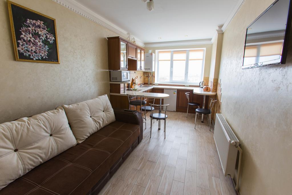 Modern Apartment On Akademika Sakharova 27A Ivano-Frankivsk Esterno foto